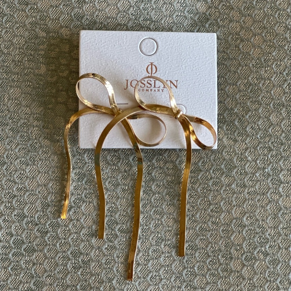 Gorgeous Ribbon/Bow Gold Dipped Earrings NEW